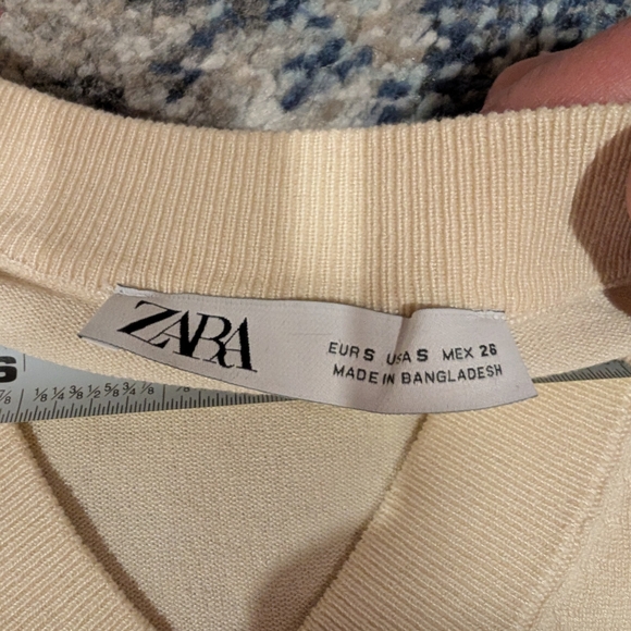 ZARA Plain Knit Sweater Vest Size Small - Picture 6 of 6